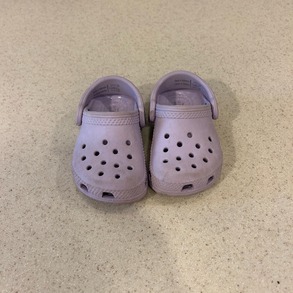 Lavender Crocs size 4c